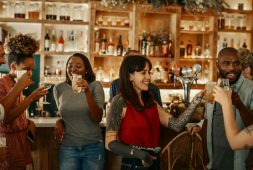 attract-new-customers-to-your-bar